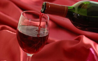 Vyzkoušejte výtečné a zdravé víno bez alkoholu Vyzkoušejte výtečné a zdravé víno bez alkoholu
