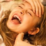 Smích léčí osoby s depresemi, ale pomáhá i proti bolesti a při léčbě akutních onemocnění
