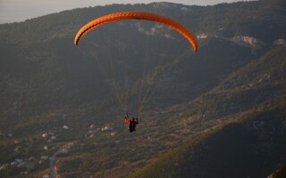 Extrémní sporty aneb pohled na svět z oblak Extrémní sporty aneb pohled na svět z oblak