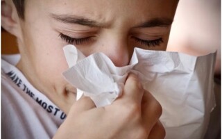 Příčinou ucpaného nosu nemusí být jen rýma Příčinou ucpaného nosu nemusí být jen rýma