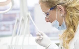 Zubař Ostrava aneb Víme, kde dělají kvalitně implantáty Zubař Ostrava aneb Víme, kde dělají kvalitně implantáty